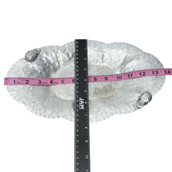 Hammered Aluminum Tray Dish Leaf Design Vintage Decorative Trade Continental - Picture 6 of 7